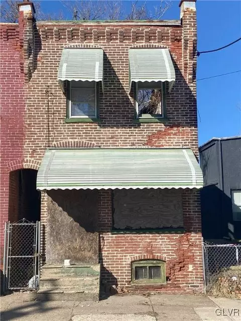 402 W 5th St, Chester, PA 19013