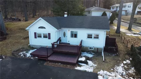 2701 26th St SW, Allentown, PA 18103