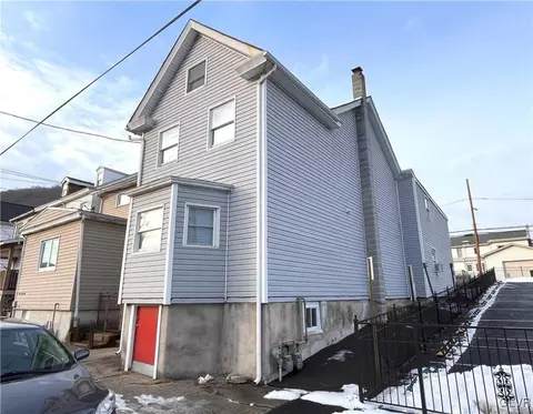 332 South Ave, Jim Thorpe, PA 18229
