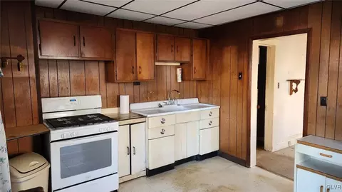 640 10th Ave, Bethlehem, PA 18018 photo 11