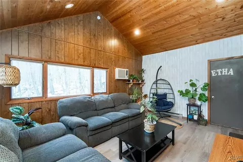 5967 Decker Rd, Saw Creek, PA 18324 photo 25