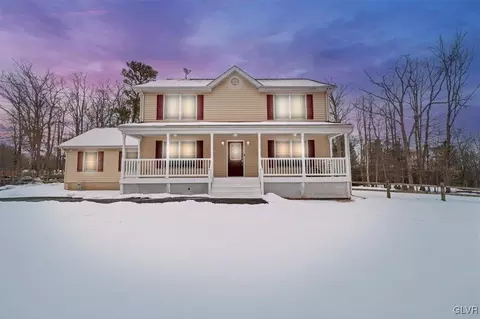 1184 Sierra Trail Dr, East Stroudsburg, PA 18302