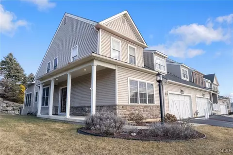5560 Briar Ln, Whitehall Twp, PA 18052