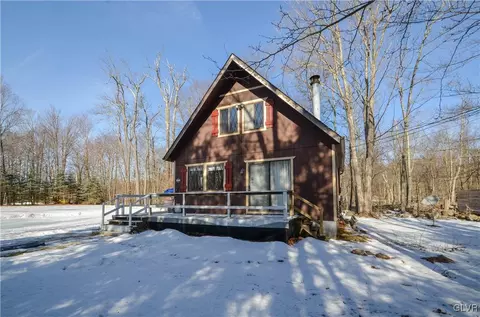 9681 Stony Hollow Dr, Coolbaugh Twp, PA 18466