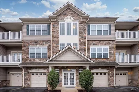 6835 Pioneer Dr, Macungie, PA 18062