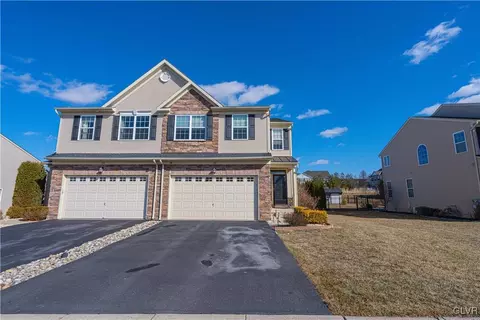 113 Gray Dr, Northampton, PA 18067