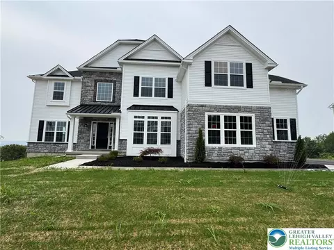 4876 Farrcroft Dr #81, Forks Twp, PA 18040