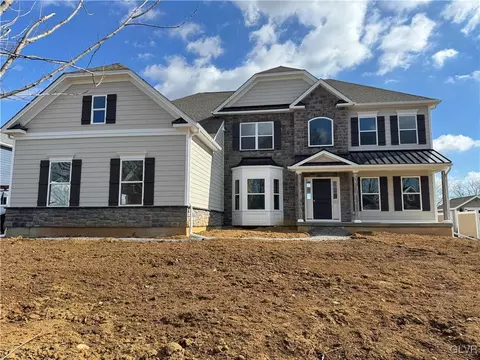 2663 Hollow View Dr #19, Forks Twp, PA 18040