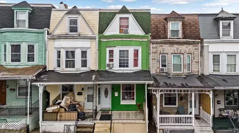 318 Hollenbach St, Reading, PA 19601
