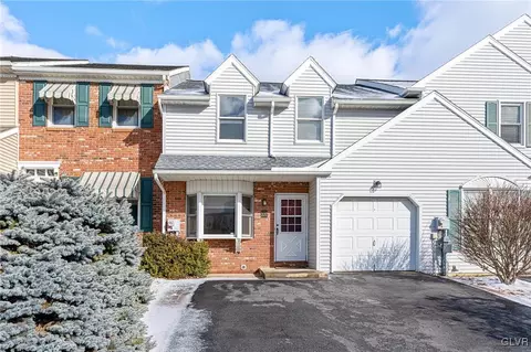 337 Village Walk Dr, Macungie, PA 18062