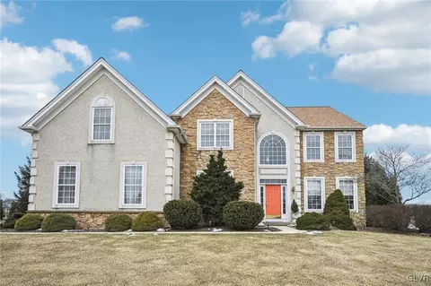 359 Palmetto Dr, Palmer Township, PA 18045
