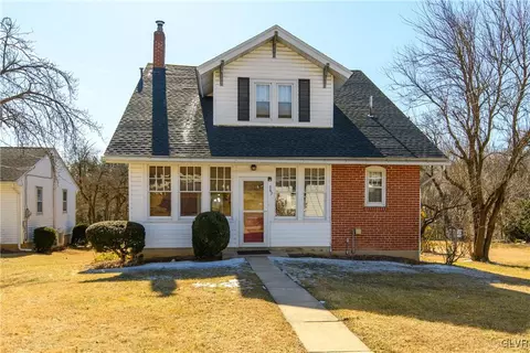 367 Pepper Dr, Walnutport, PA 18088