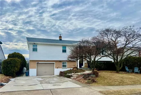 1309 Dalehurst Dr, Bethlehem, PA 18018
