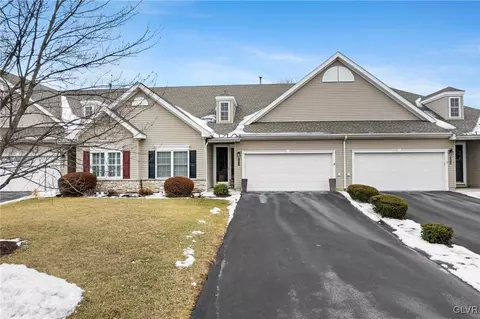 2672 Terrwood Dr W, Macungie, PA 18062
