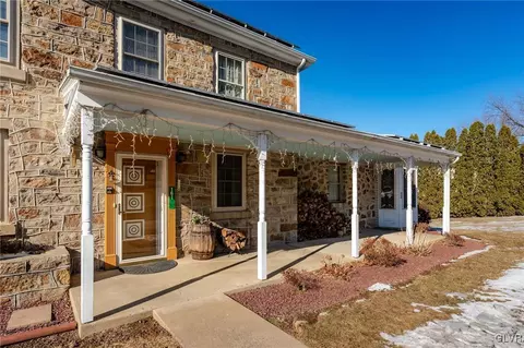 161 Mill Dr, Tamaqua, PA 18252