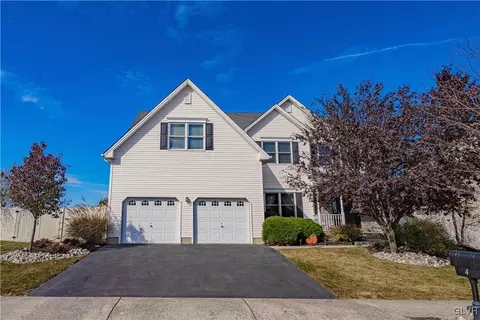 4 Mill Brook Ct, Palmer Township, PA 18045