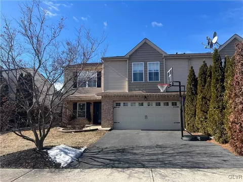 1022 Hogan Way, Northampton, PA 18067