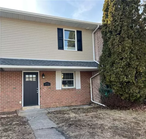 2732 Diane Blvd, Allentown, PA 18109