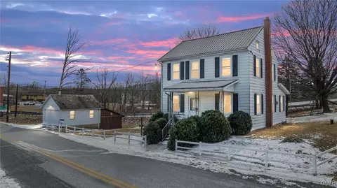 8918 Steinsville Rd, Kempton, PA 19529