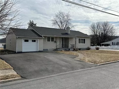 926 Folk St, Easton, PA 18042
