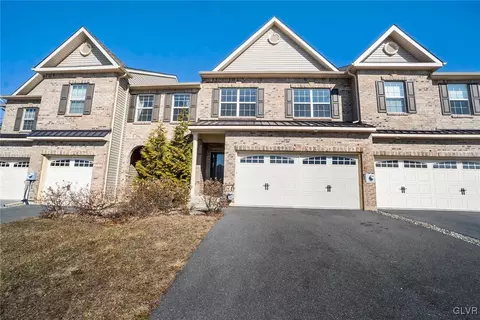 1501 Caspian St, Allentown, PA 18104