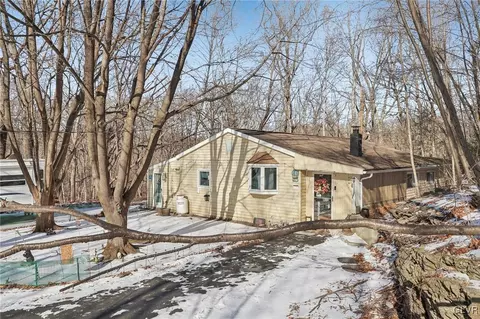 3251 W Beersville Rd, Northampton, PA 18067