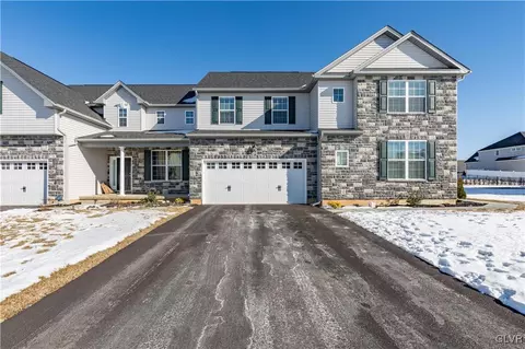 1732 Charley Ln, Bethlehem, PA 18020