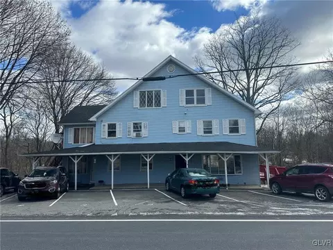 908 Bangor Rd, Nazareth, PA 18064
