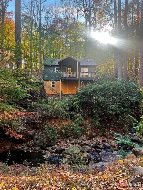 7170 Powder Valley Rd, Zionsville, PA 18092