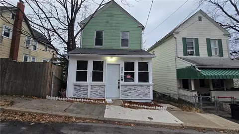 345 S Hancock St, Luzerne, PA 18702
