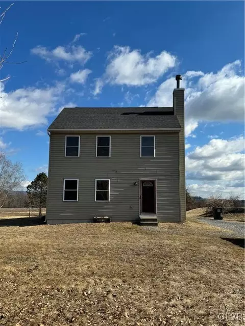7397 Gun Club Rd, New Tripoli, PA 18066