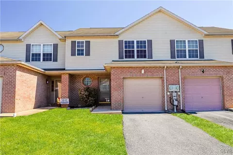 2550 Jeannette Ln, Forks Twp, PA 18040