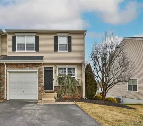 3575 Penfield Way, Nazareth, PA 18064