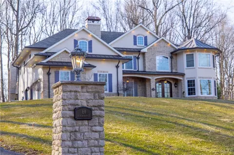 69 Kim Winona Ct, Ruscombmanor Twp, PA 19522