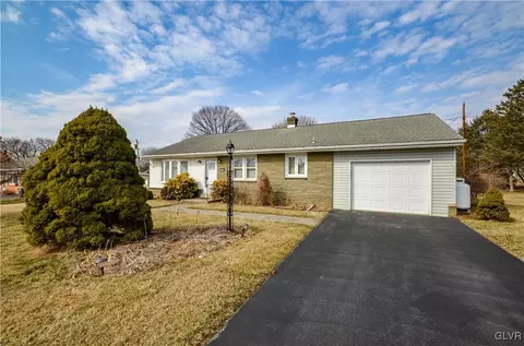 4619 Gary Rd, Orefield, PA 18069
