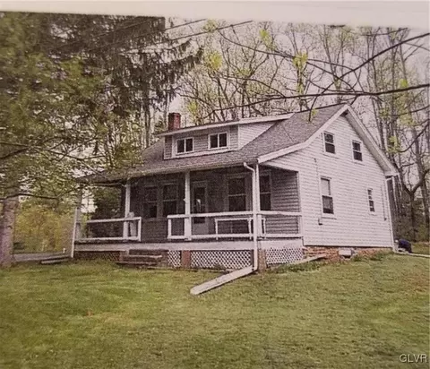 107 Rock Ridge Rd, Upper Black Eddy, PA 18972