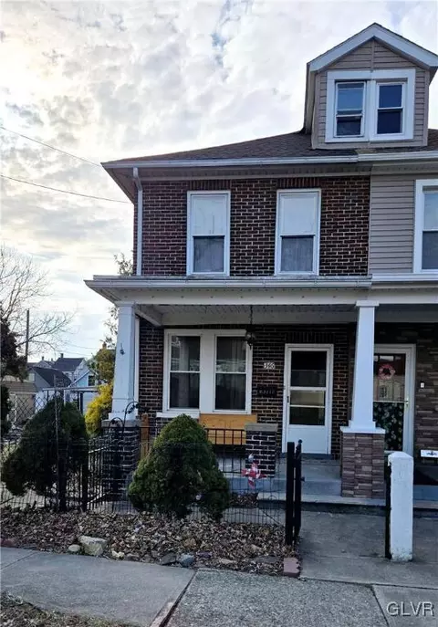 346 Juniata St, Freemansburg, PA 18017
