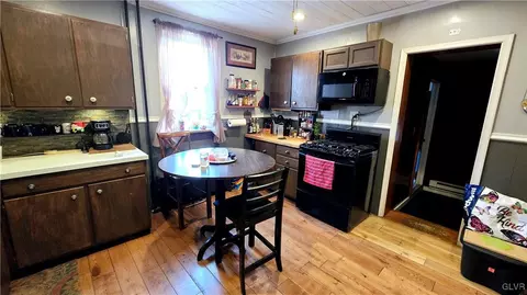 346 Juniata St, Freemansburg, PA 18017 photo 7
