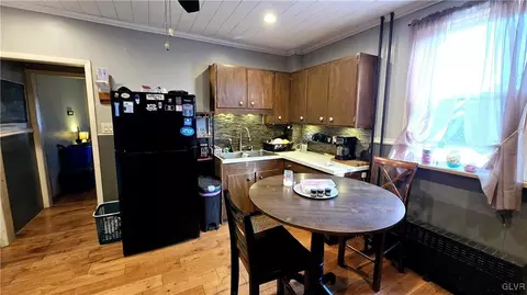 346 Juniata St, Freemansburg, PA 18017 photo 8