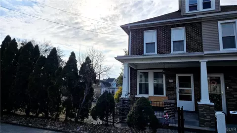 346 Juniata St, Freemansburg, PA 18017 photo 2