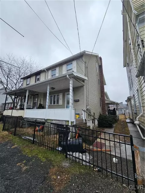 26 E Ridge St, Coaldale, PA 18218