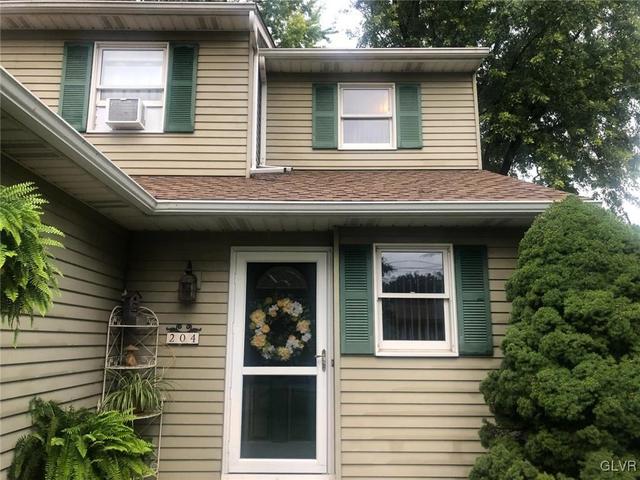 204 Garfield St, Freemansburg, PA 18017