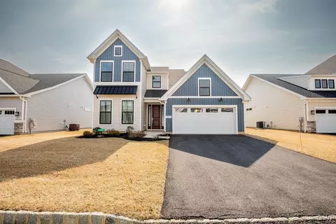 7013 Oak Ln, Bath, PA 18014 photo 28