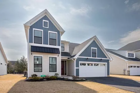 7013 Oak Ln, Bath, PA 18014