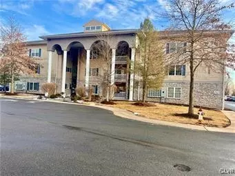 252 N Walnut St, Bath, PA 18014