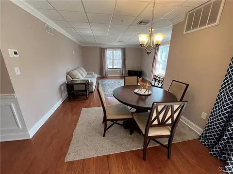 252 N Walnut St, Bath, PA 18014 photo 10