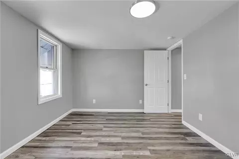 527 Monges St, Hazleton, PA 18201 photo 12