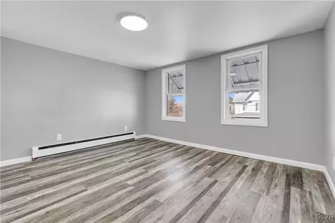 527 Monges St, Hazleton, PA 18201 photo 10