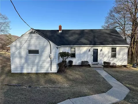 3723 Fire Ln, Bethlehem, PA 18015