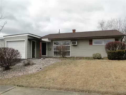 57 Magna Dr, Coplay, PA 18037